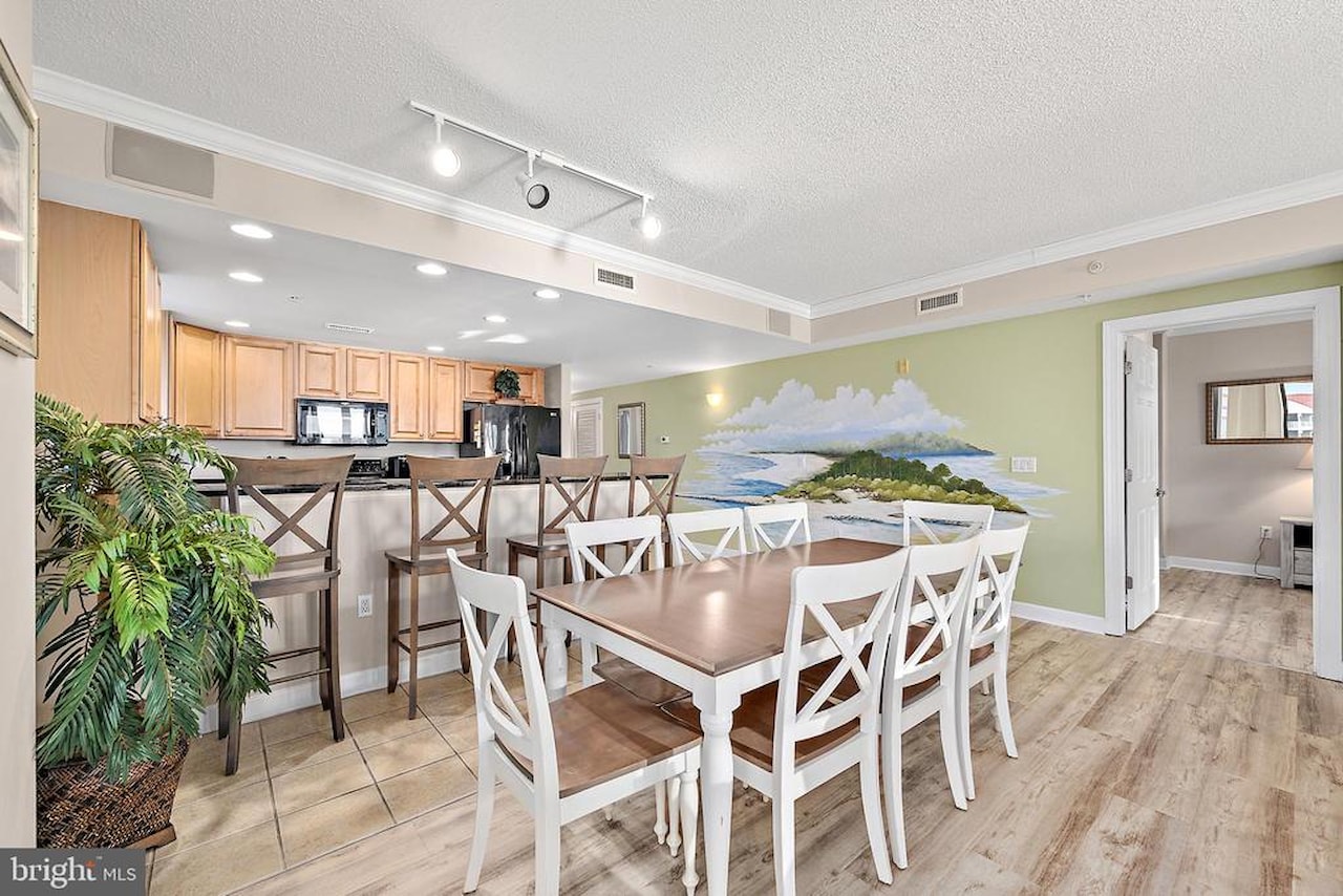 Emerson Towers Real Estate for Sale - 221 Wicomico St #504 in Ocean City Photo 14