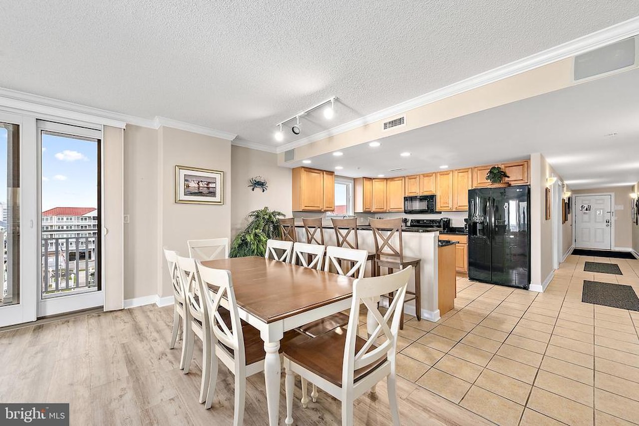 Emerson Towers Real Estate for Sale - 221 Wicomico St #504 in Ocean City Photo 15