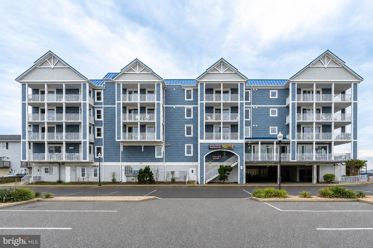 Emerson Towers Real Estate for Sale - 221 Wicomico St #504 in Ocean City