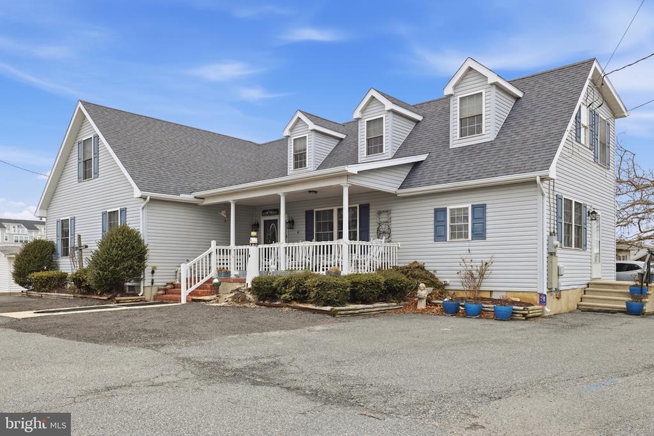  Real Estate for Sale - 38967 Willow Ln in Fenwick Island Photo 3
