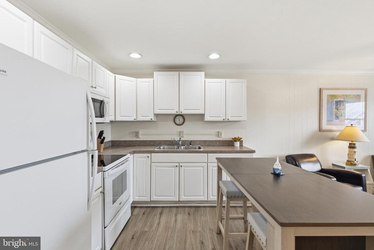 Paradise Bay Real Estate for Sale - 409 Saint Louis Ave #60 in Ocean City Photo 4