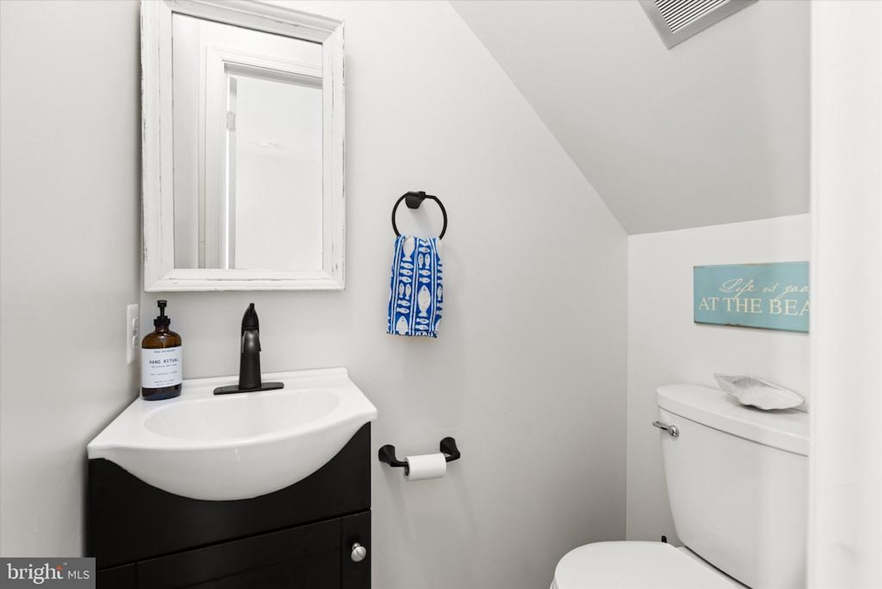 Holly Point Real Estate for Sale - 13500 Holly Ln #B5 in Ocean City Photo 8