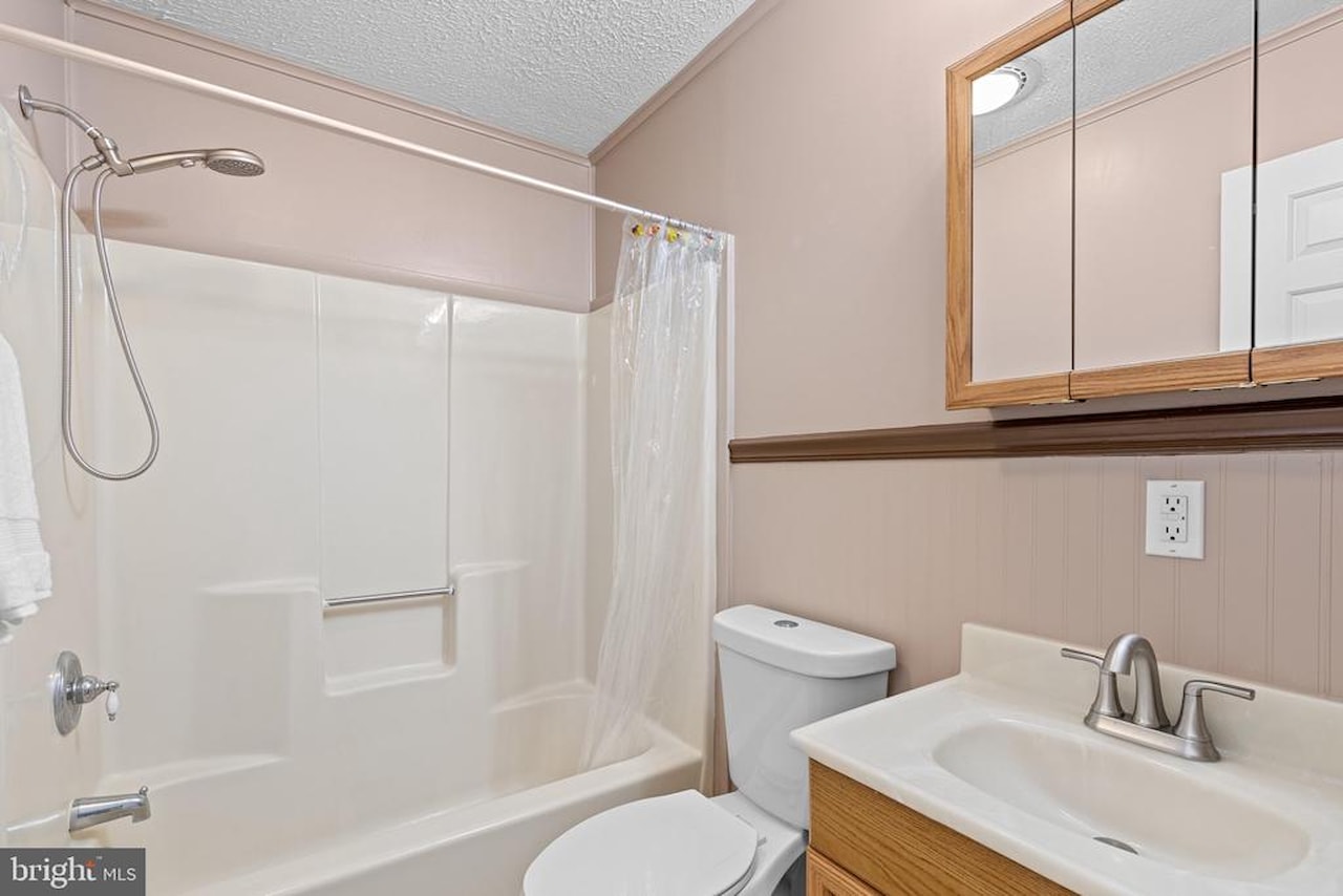 Bradley On The Bay Real Estate for Sale - 3701 Coastal Hwy #321E1 in Ocean City Photo 25