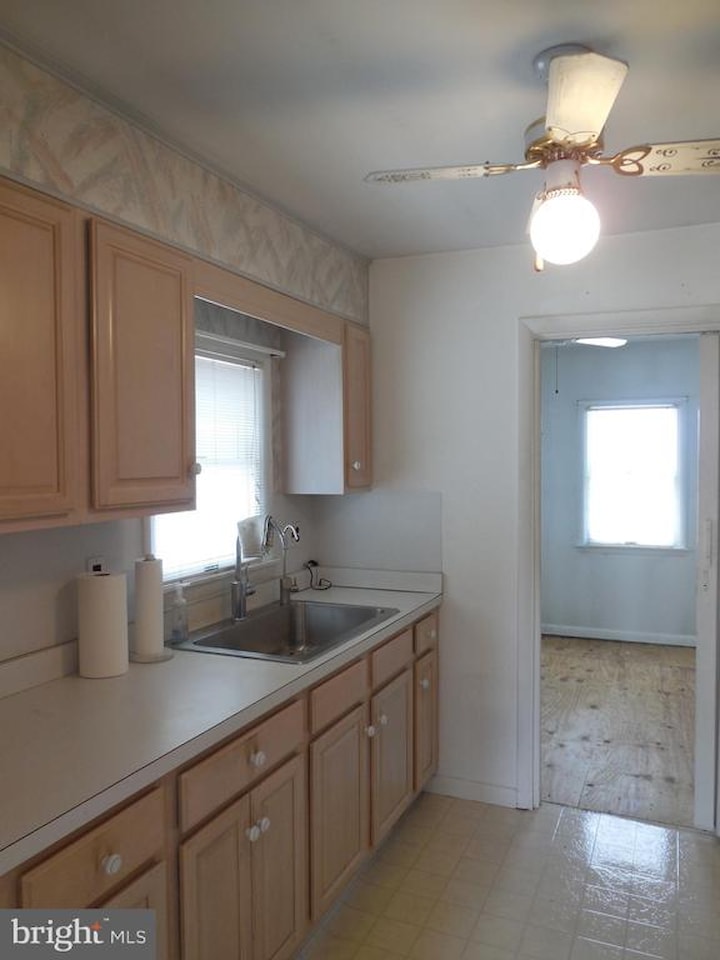  Real Estate for Sale - 12330 Snug Harbor Rd in Berlin Photo 15