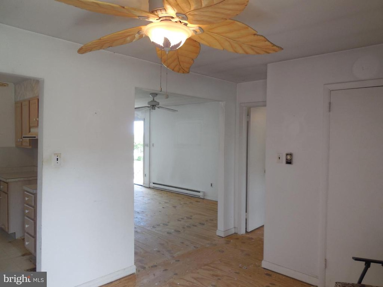  Real Estate for Sale - 12330 Snug Harbor Rd in Berlin Photo 17