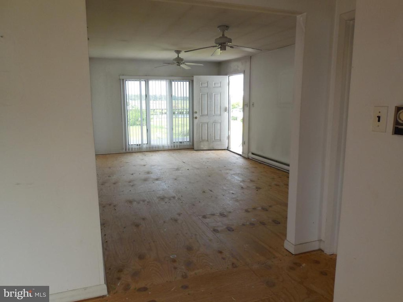  Real Estate for Sale - 12330 Snug Harbor Rd in Berlin Photo 18