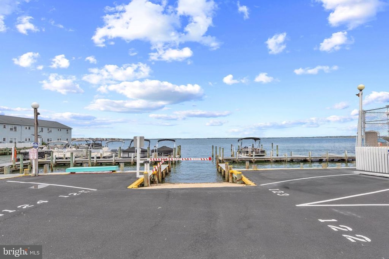 Bradley On The Bay Real Estate for Sale - 3701 Coastal Hwy #321E1 in Ocean City Photo 35