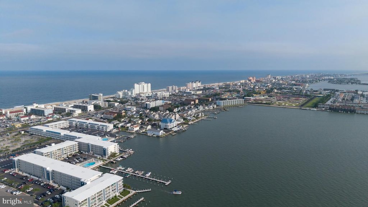 Bradley On The Bay Real Estate for Sale - 3701 Coastal Hwy #321E1 in Ocean City Photo 42