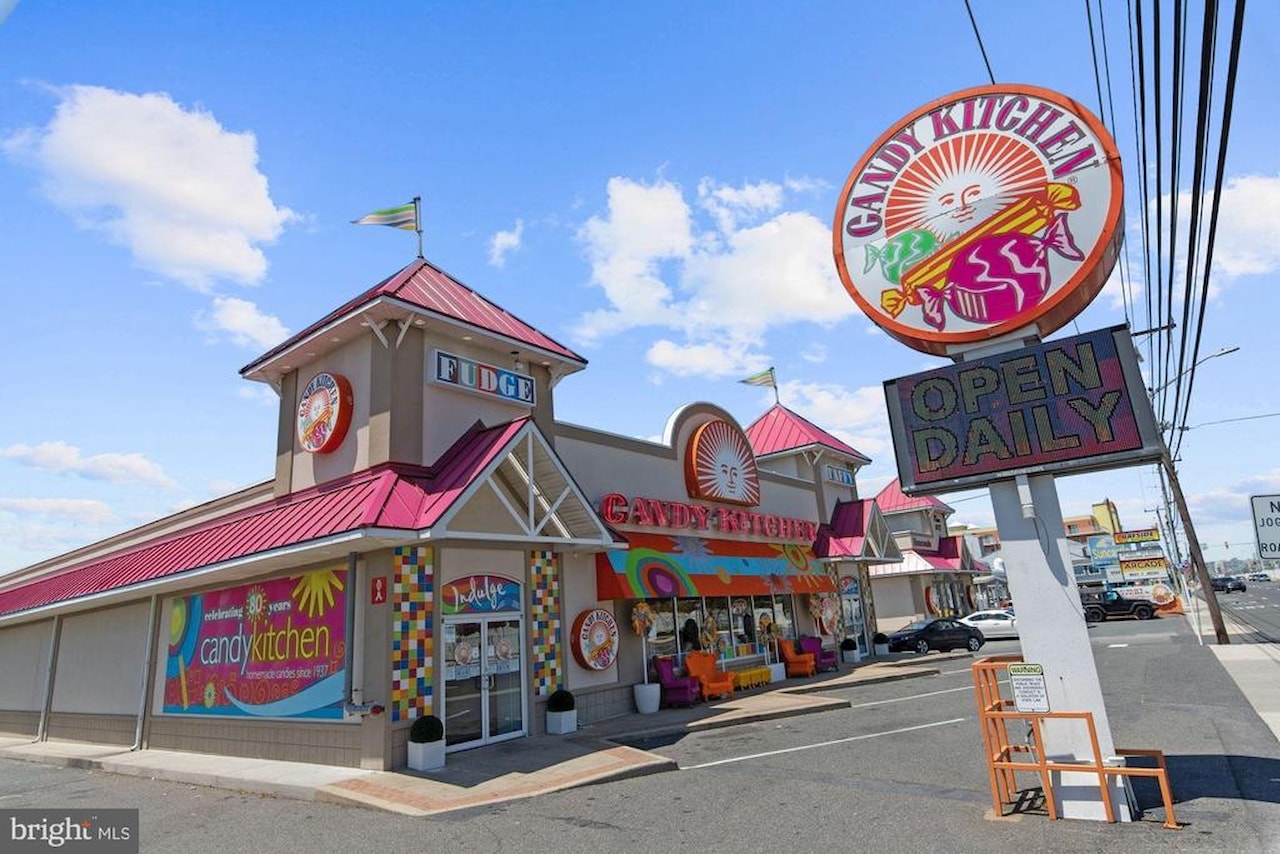 Bradley On The Bay Real Estate for Sale - 3701 Coastal Hwy #321E1 in Ocean City Photo 49