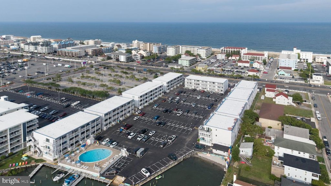 Bradley On The Bay Real Estate for Sale - 3701 Coastal Hwy #321E1 in Ocean City Photo 44