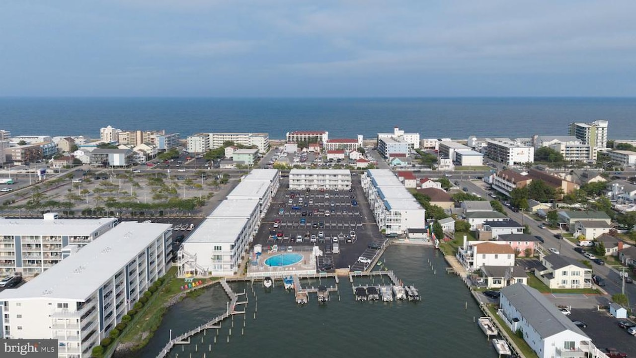 Bradley On The Bay Real Estate for Sale - 3701 Coastal Hwy #321E1 in Ocean City Photo 41