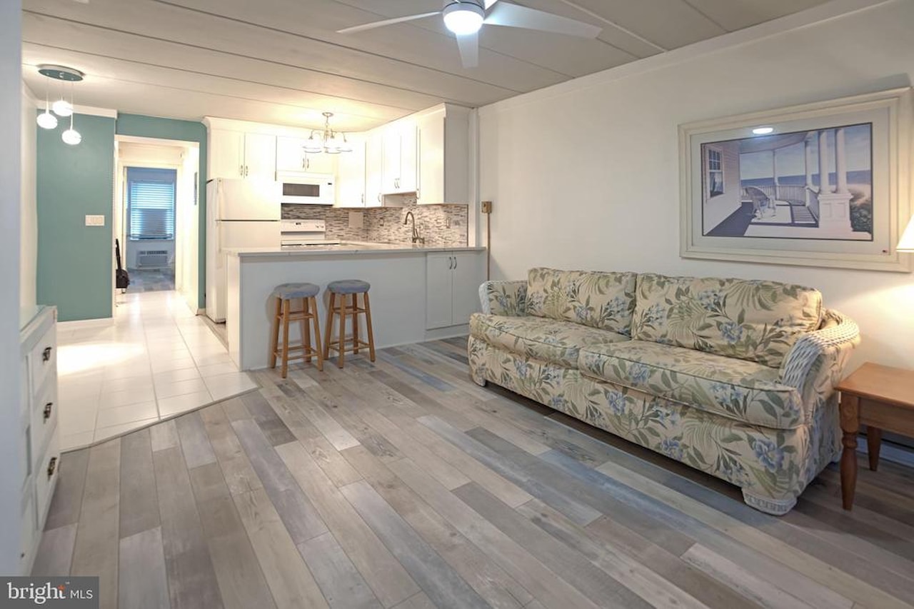 Summer Palace Real Estate for Sale - 18 69th St #9 in Ocean City Photo 7