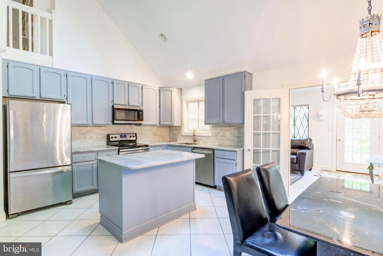  Real Estate for Sale - 127 Nottingham Ln in Ocean Pines Photo 4
