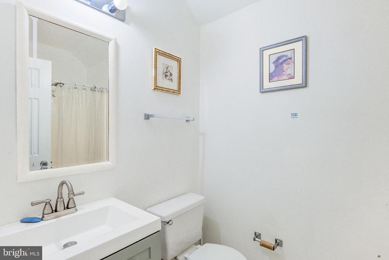  Real Estate for Sale - 127 Nottingham Ln in Ocean Pines Photo 39