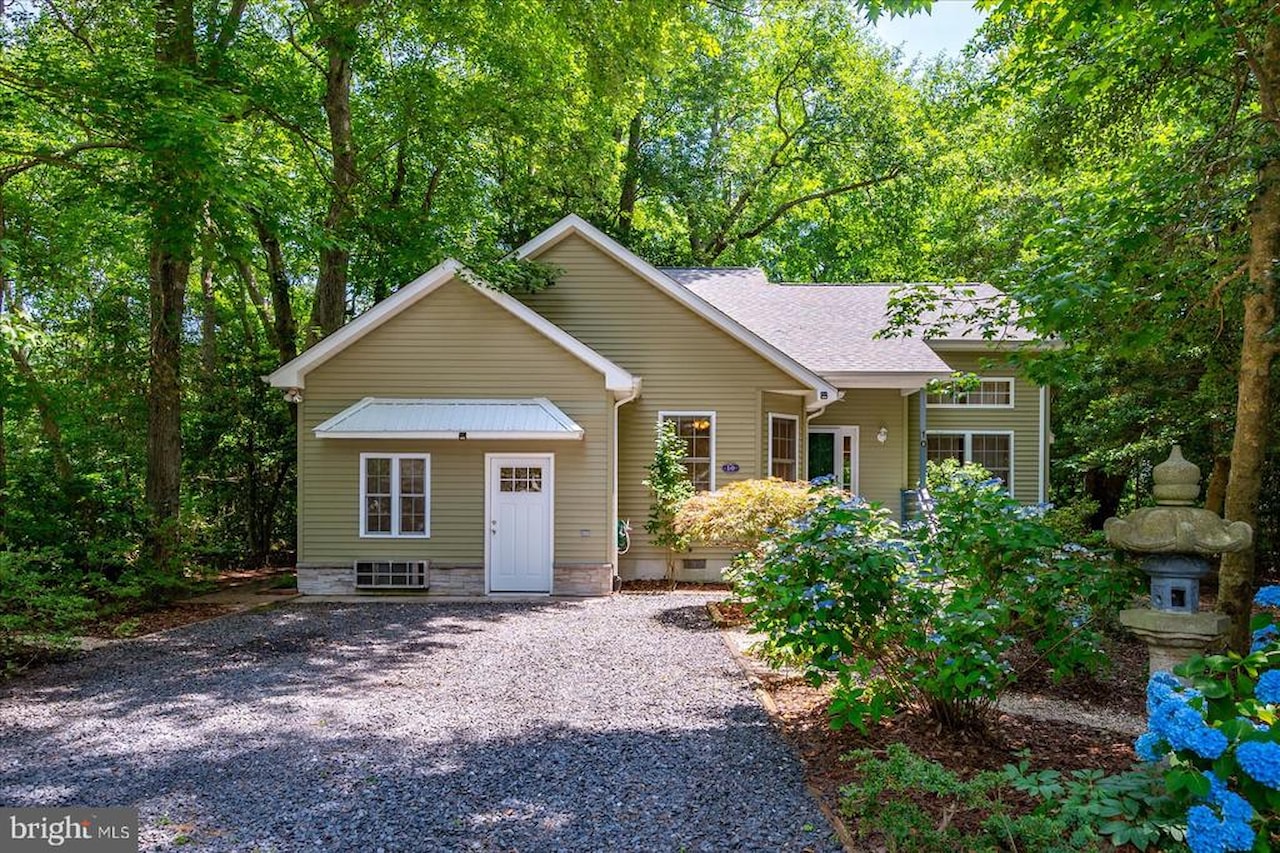  Real Estate for Sale - 10 Laurel Trl in Ocean Pines