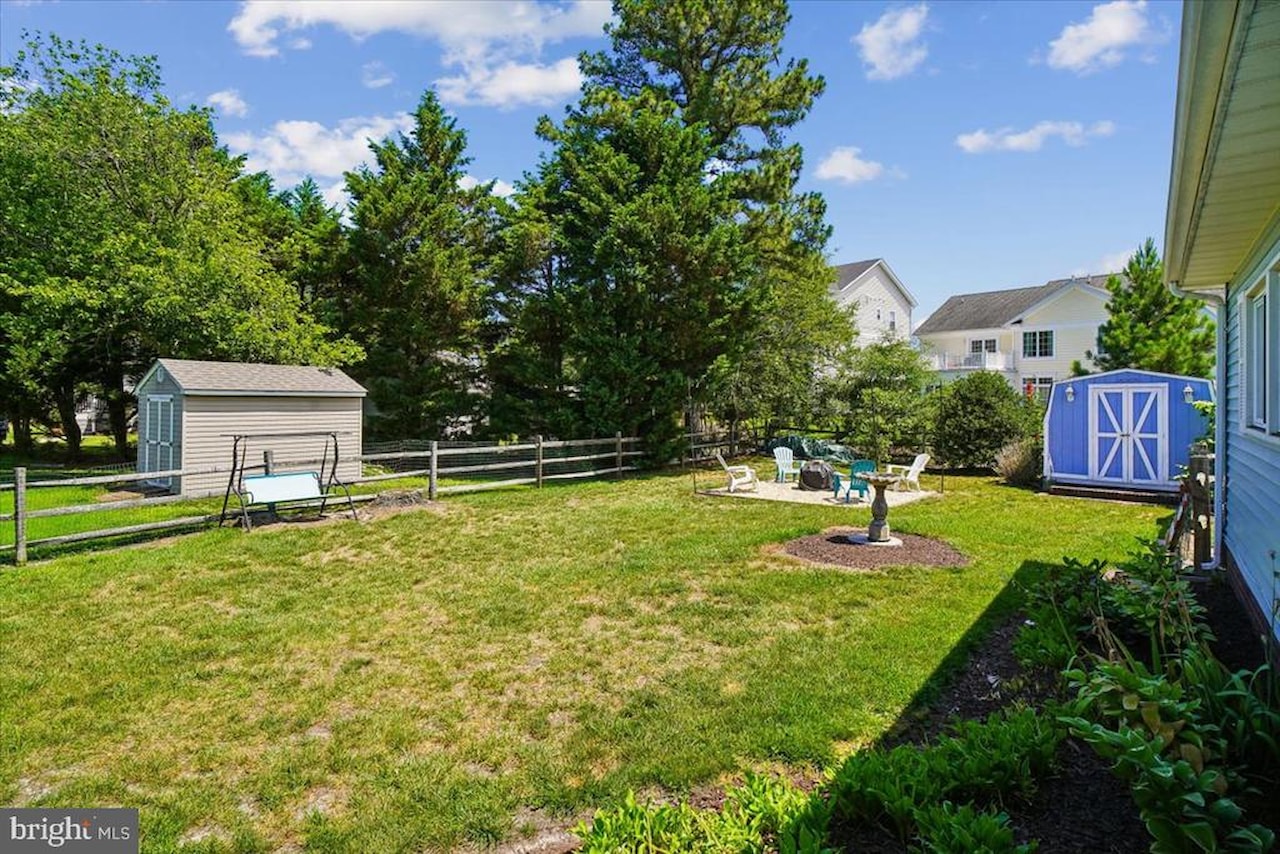  Real Estate for Sale - 30879 Maplewood Rd in Ocean View Photo 8