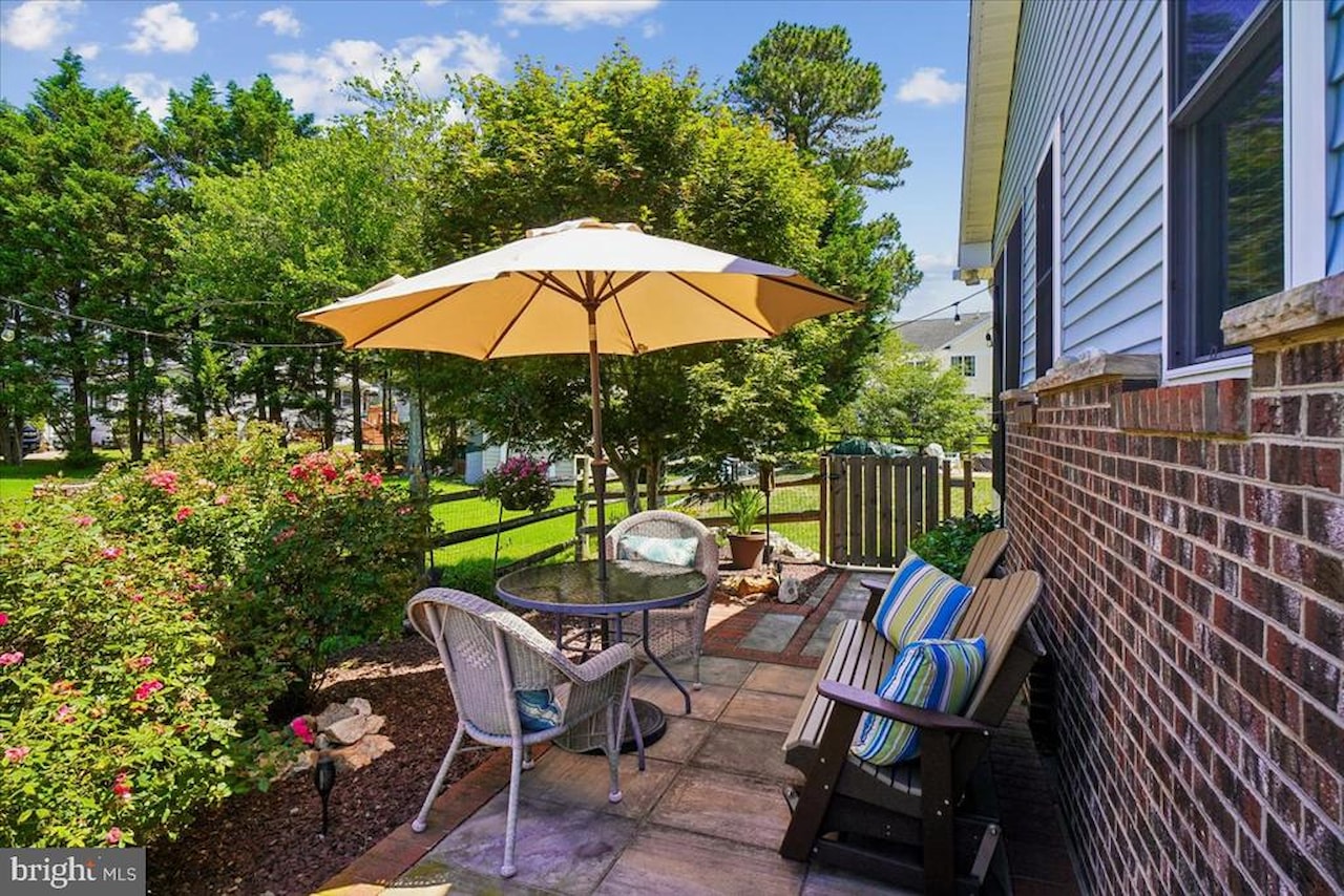  Real Estate for Sale - 30879 Maplewood Rd in Ocean View Photo 9