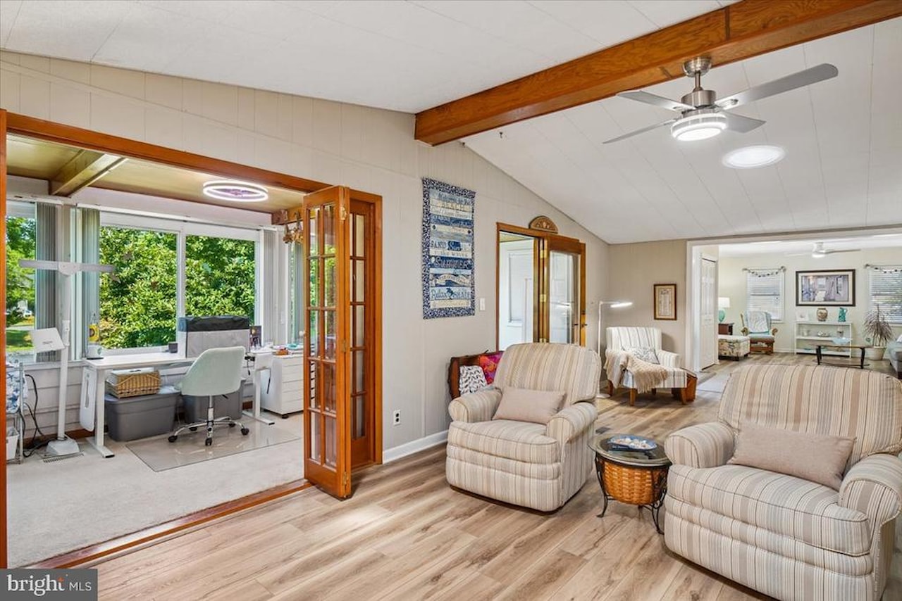  Real Estate for Sale - 30879 Maplewood Rd in Ocean View Photo 18