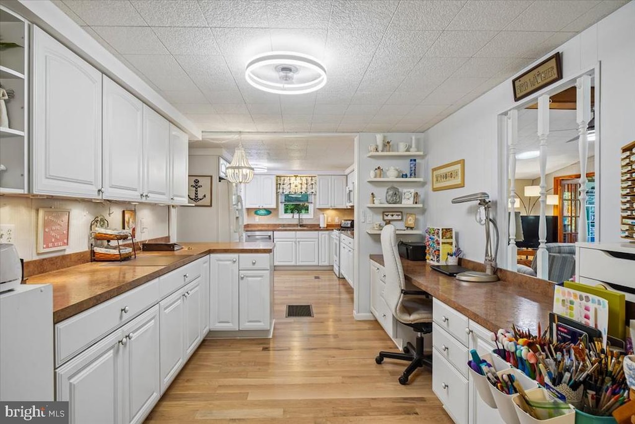  Real Estate for Sale - 30879 Maplewood Rd in Ocean View Photo 21