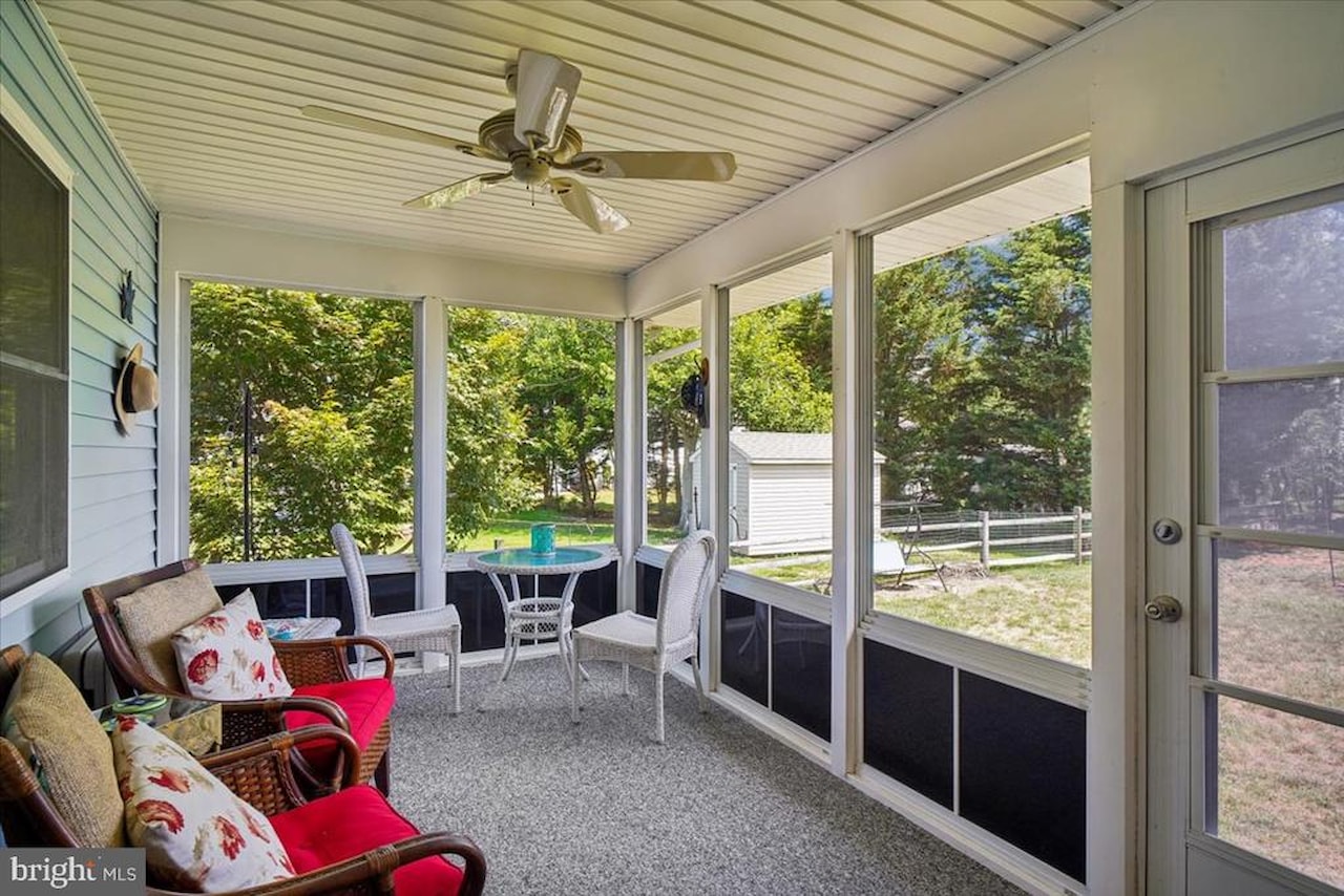  Real Estate for Sale - 30879 Maplewood Rd in Ocean View Photo 34