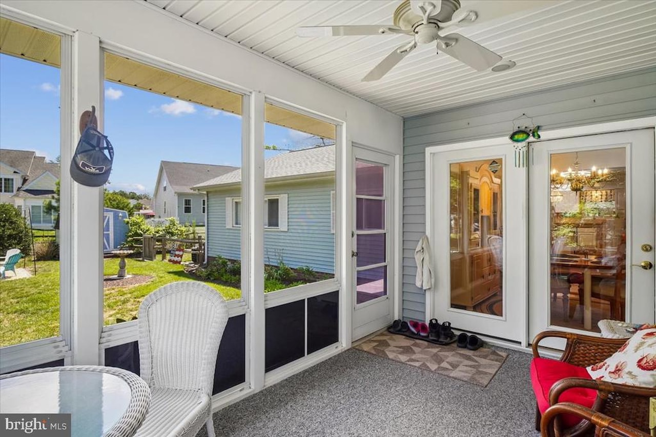  Real Estate for Sale - 30879 Maplewood Rd in Ocean View Photo 35