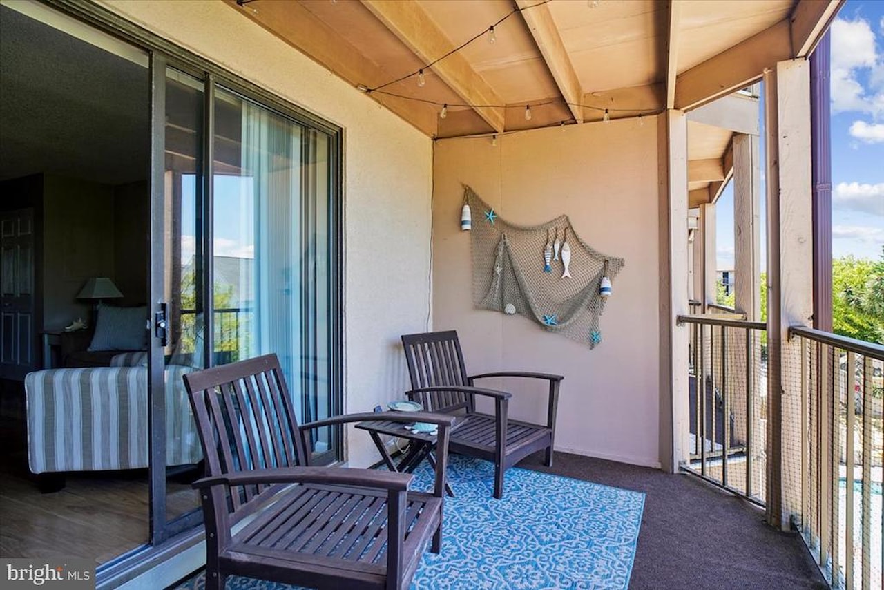 Jamaica Bay Real Estate for Sale - 204 33rd St #30302 in Ocean City Photo 4