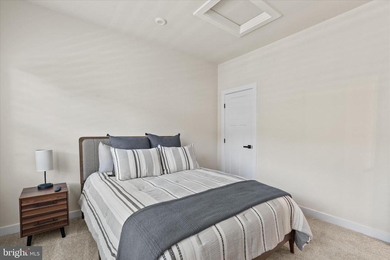  Real Estate for Sale - 12105 Landings Blvd in Berlin Photo 20