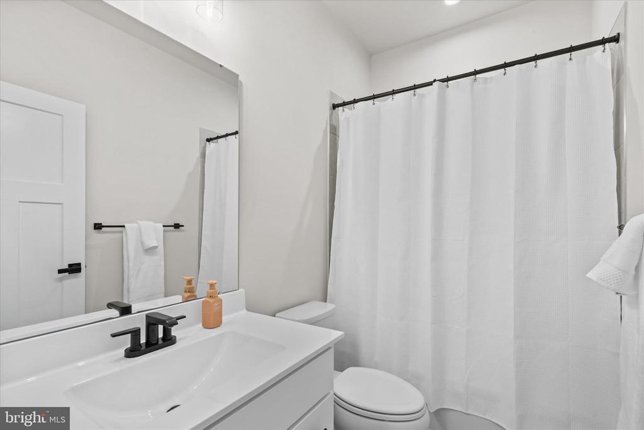  Real Estate for Sale - 12105 Landings Blvd in Berlin Photo 21