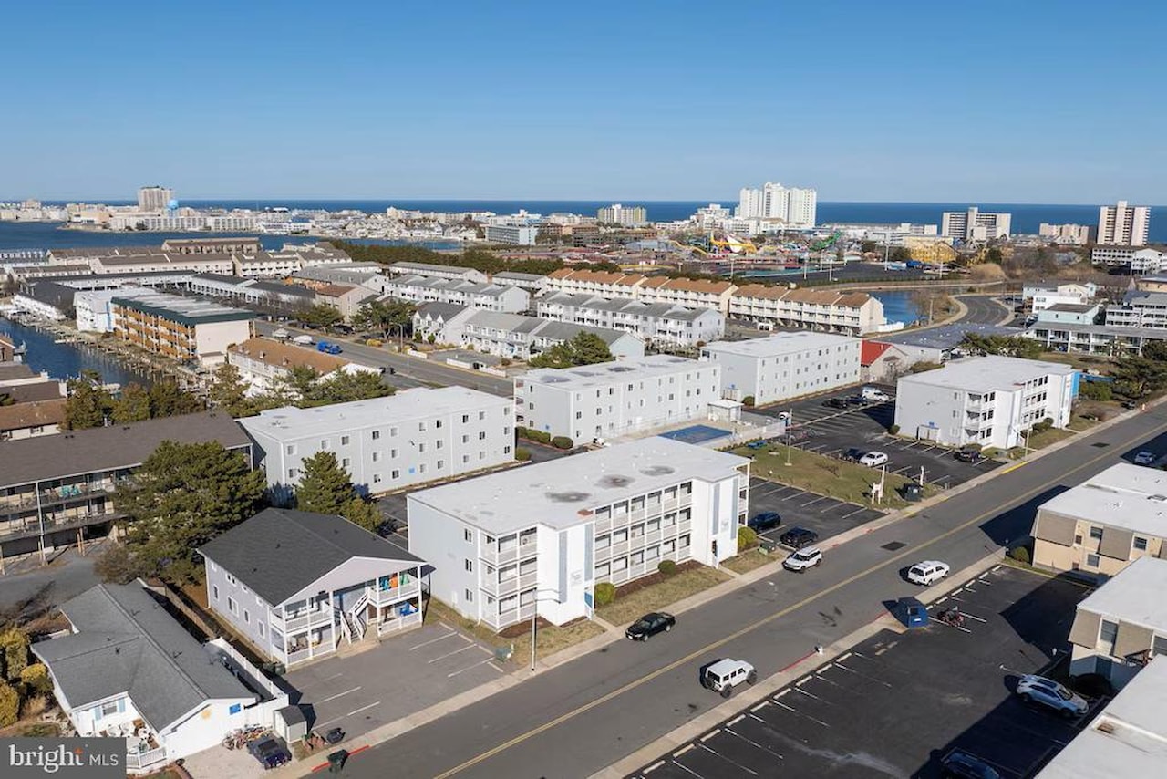 Summer Winds Real Estate for Sale - 413 Robin Dr #305 in Ocean City Photo 17