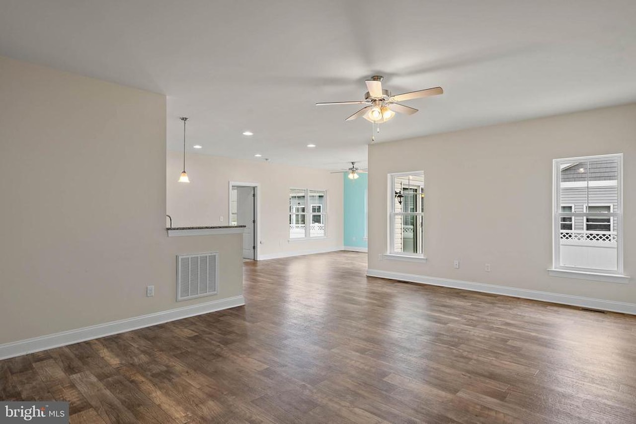  Real Estate for Sale - 36216 Mooring Ln in Dagsboro Photo 8