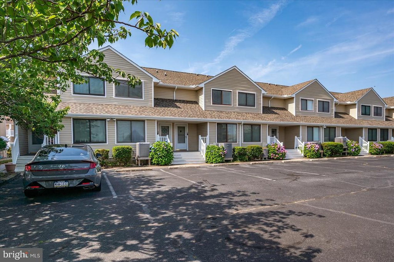 Caneel Cay Real Estate for Sale - 709 94th St #3 in Ocean City Photo 3