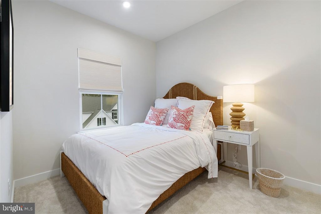  Real Estate for Sale - 12433 Coastal Marsh Dr #5 in Berlin Photo 10