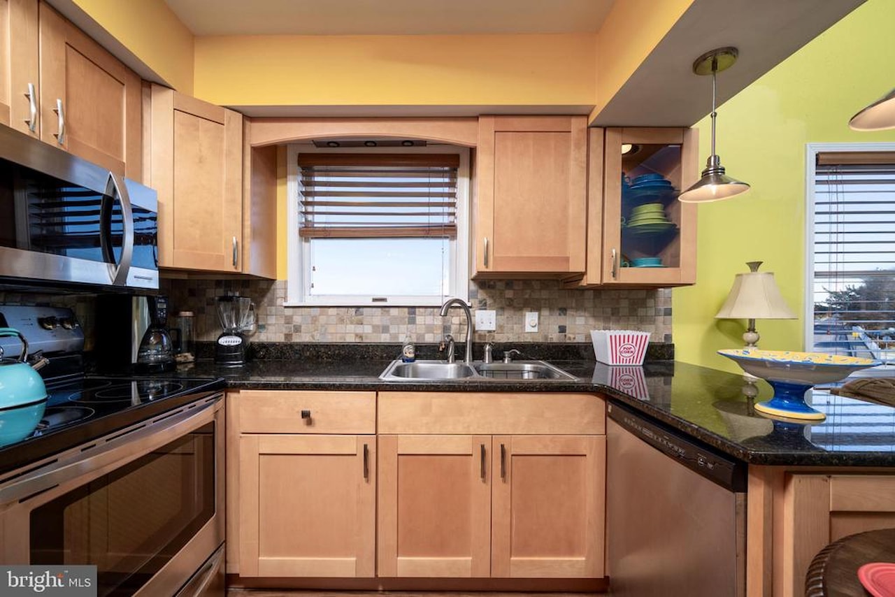 Sandel Bay Real Estate for Sale - 14211 Dukes Ave #203 in Ocean City Photo 15