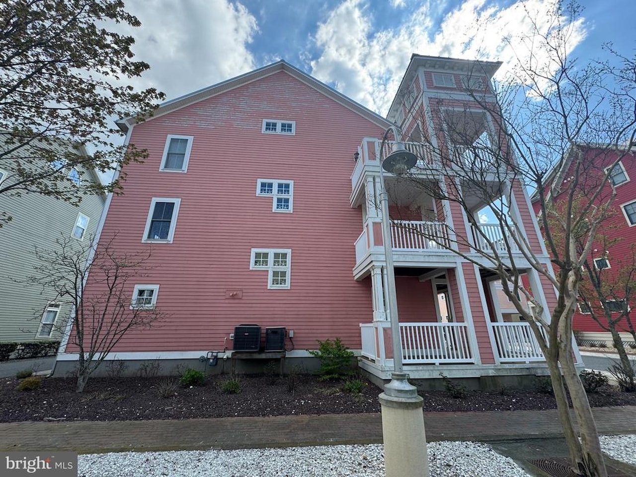 Sunset Island Real Estate for Sale - 8 Shore Point Dr in Ocean City Photo 3