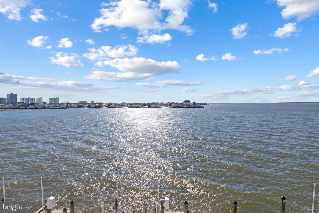 Watergate (Jamestown) Real Estate for Sale - 181 Jamestown Rd #5 in Ocean City Photo 3