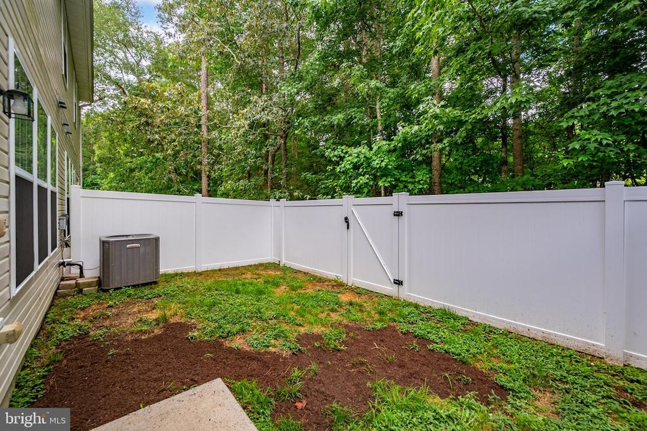  Real Estate for Sale - 172 Intrepid Ln #1402 in Berlin Photo 37