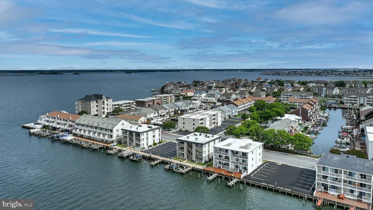 Watergate (Jamestown) Real Estate for Sale - 181 Jamestown Rd #5 in Ocean City Photo 13