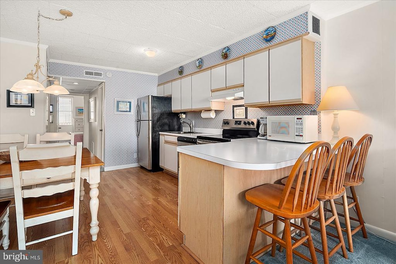 Breakwater II Real Estate for Sale - 13305 Wight St #103 in Ocean City Photo 10