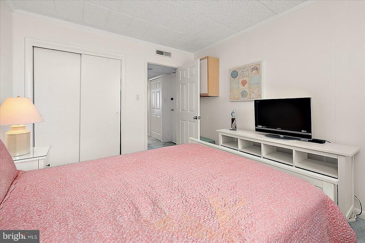 Breakwater II Real Estate for Sale - 13305 Wight St #103 in Ocean City Photo 20