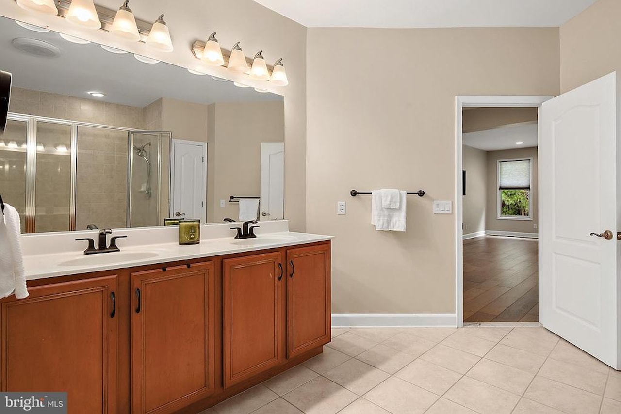  Real Estate for Sale - 11635 Maid At Arms Ln in Berlin Photo 35
