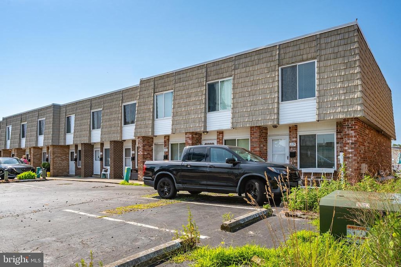 Ardmore Real Estate for Sale - 229 136th St #229 in Ocean City Photo 44