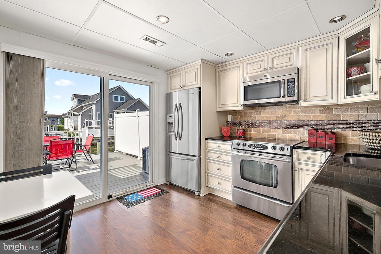 Ardmore Real Estate for Sale - 229 136th St #229 in Ocean City Photo 13