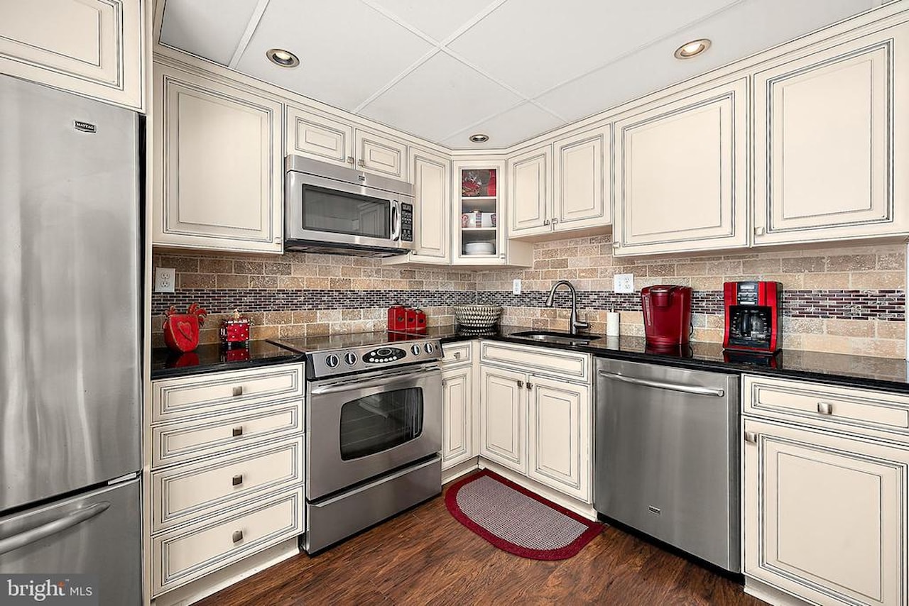 Ardmore Real Estate for Sale - 229 136th St #229 in Ocean City Photo 15
