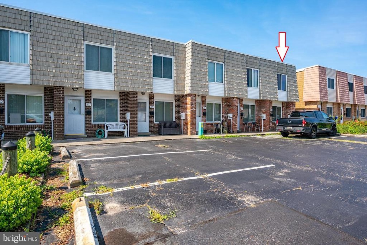 Ardmore Real Estate for Sale - 229 136th St #229 in Ocean City Photo 3