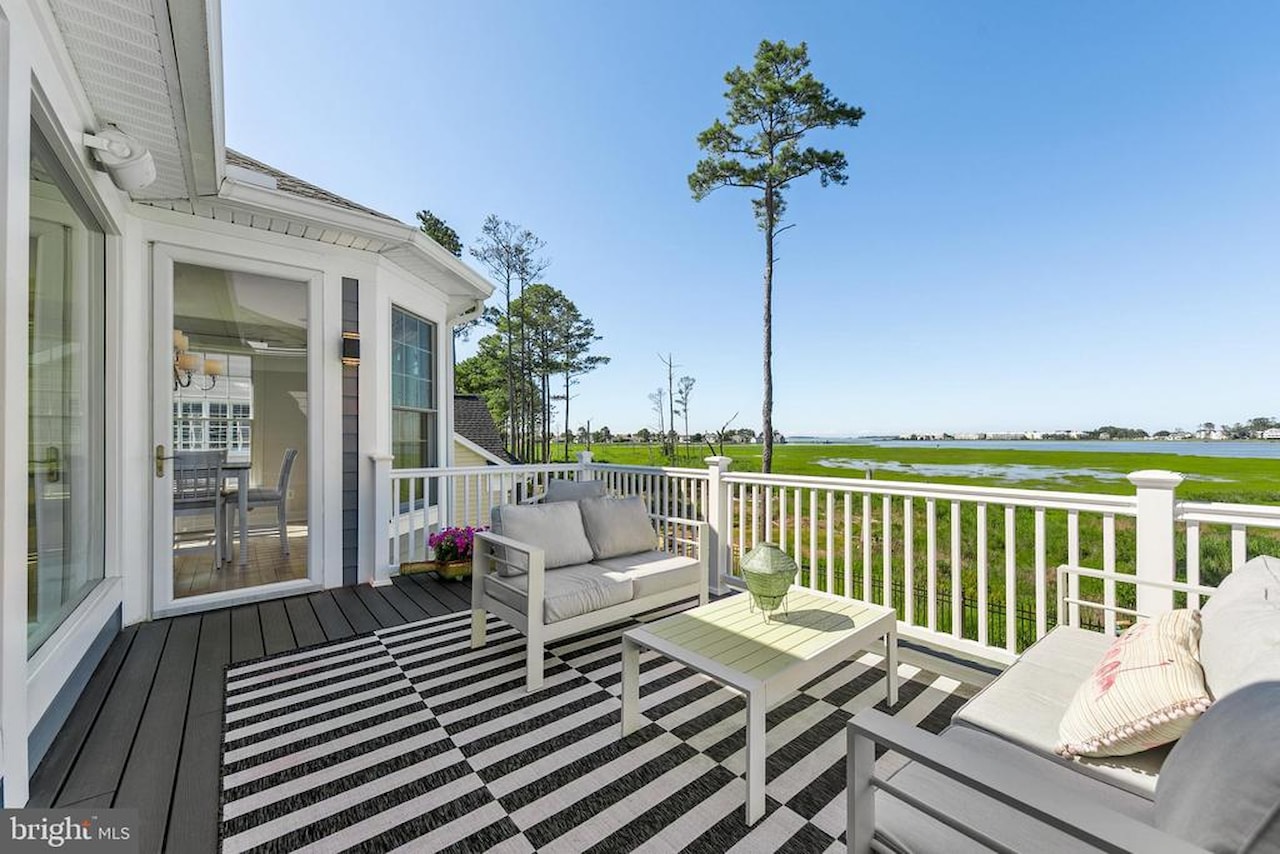  Real Estate for Sale - 37483 Seaside Dr in Ocean View Photo 3