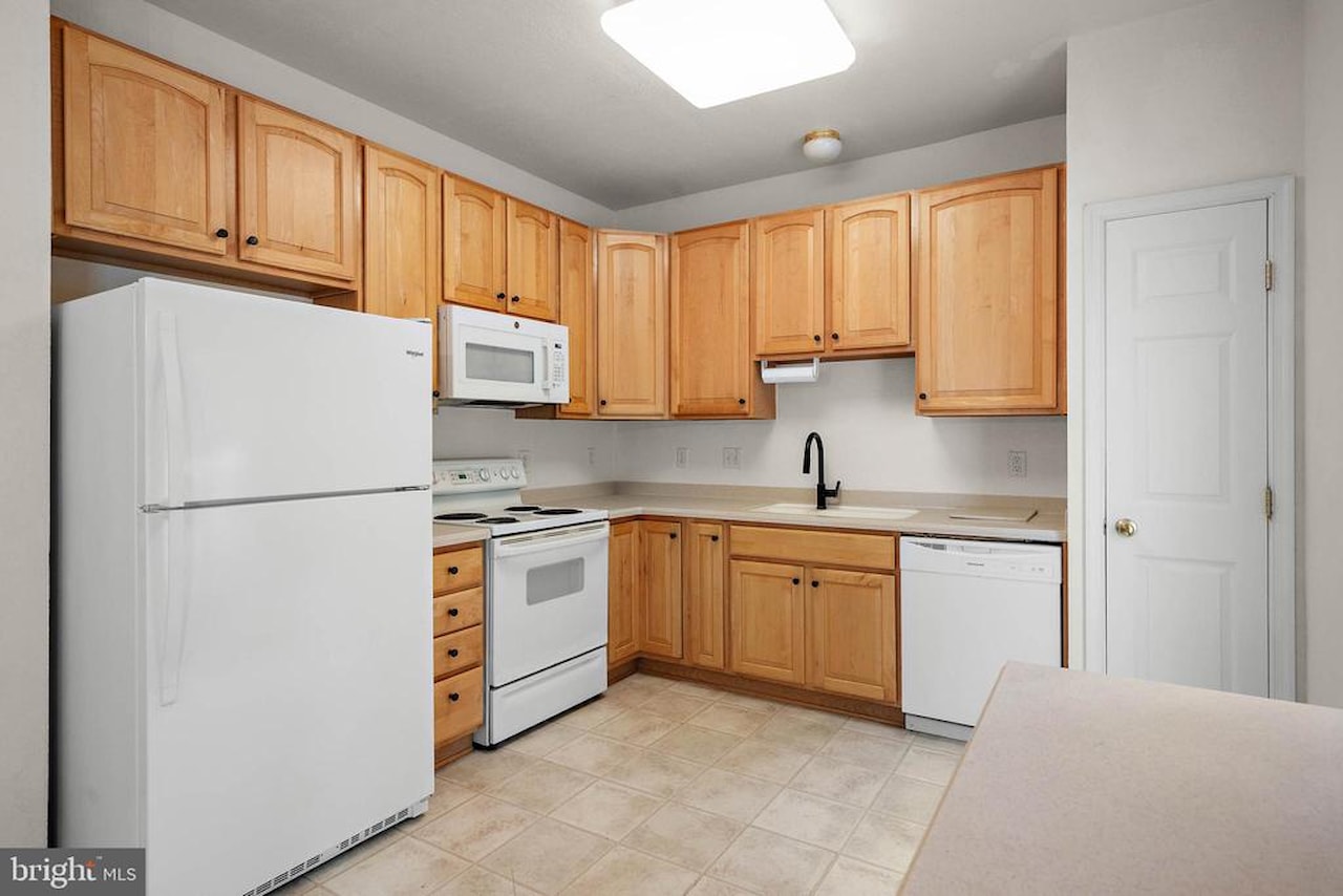  Real Estate for Sale - 39688 Sunrise Ct in Bethany Beach Photo 2