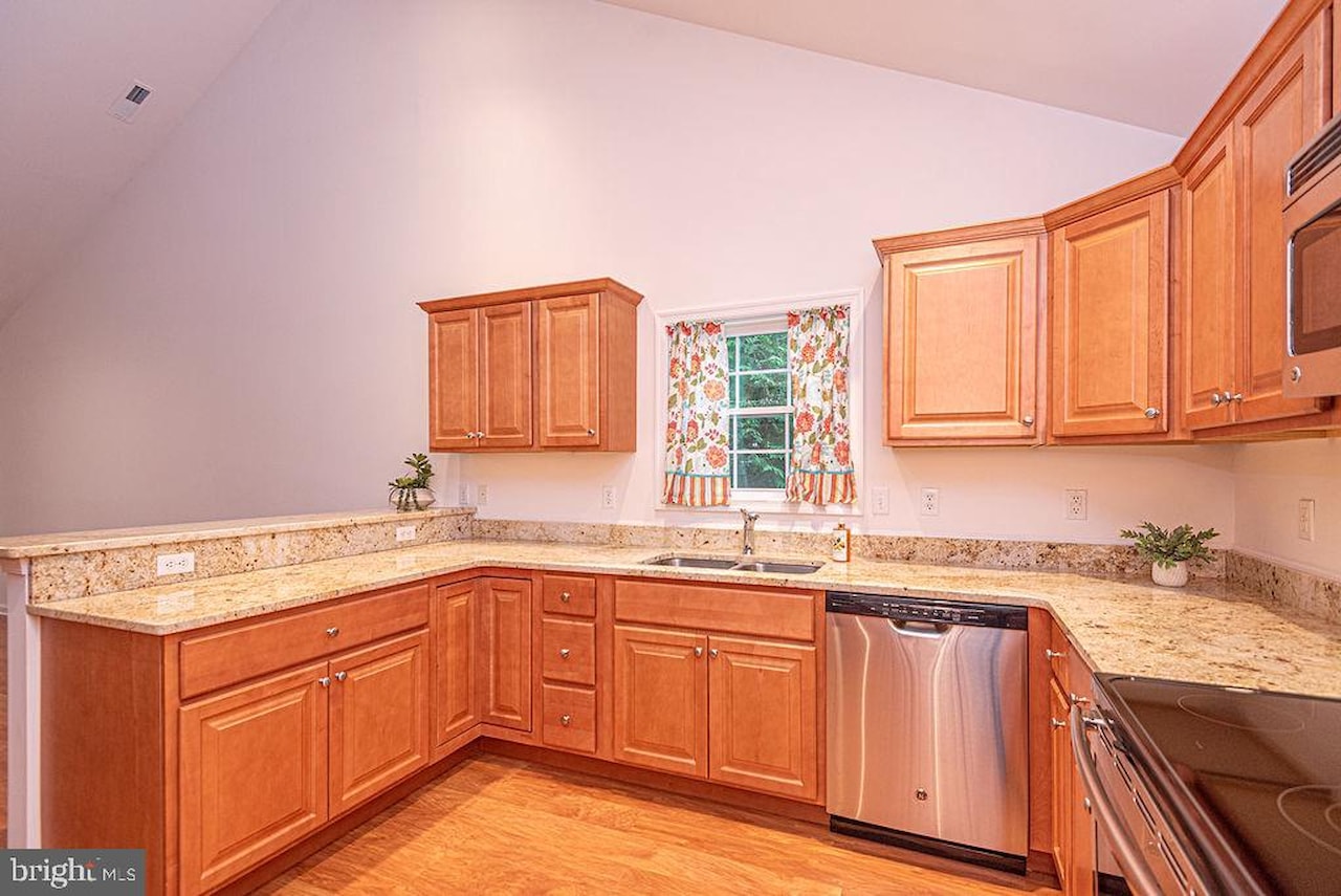  Real Estate for Sale - 42 Harpoon Rd in Ocean Pines Photo 37