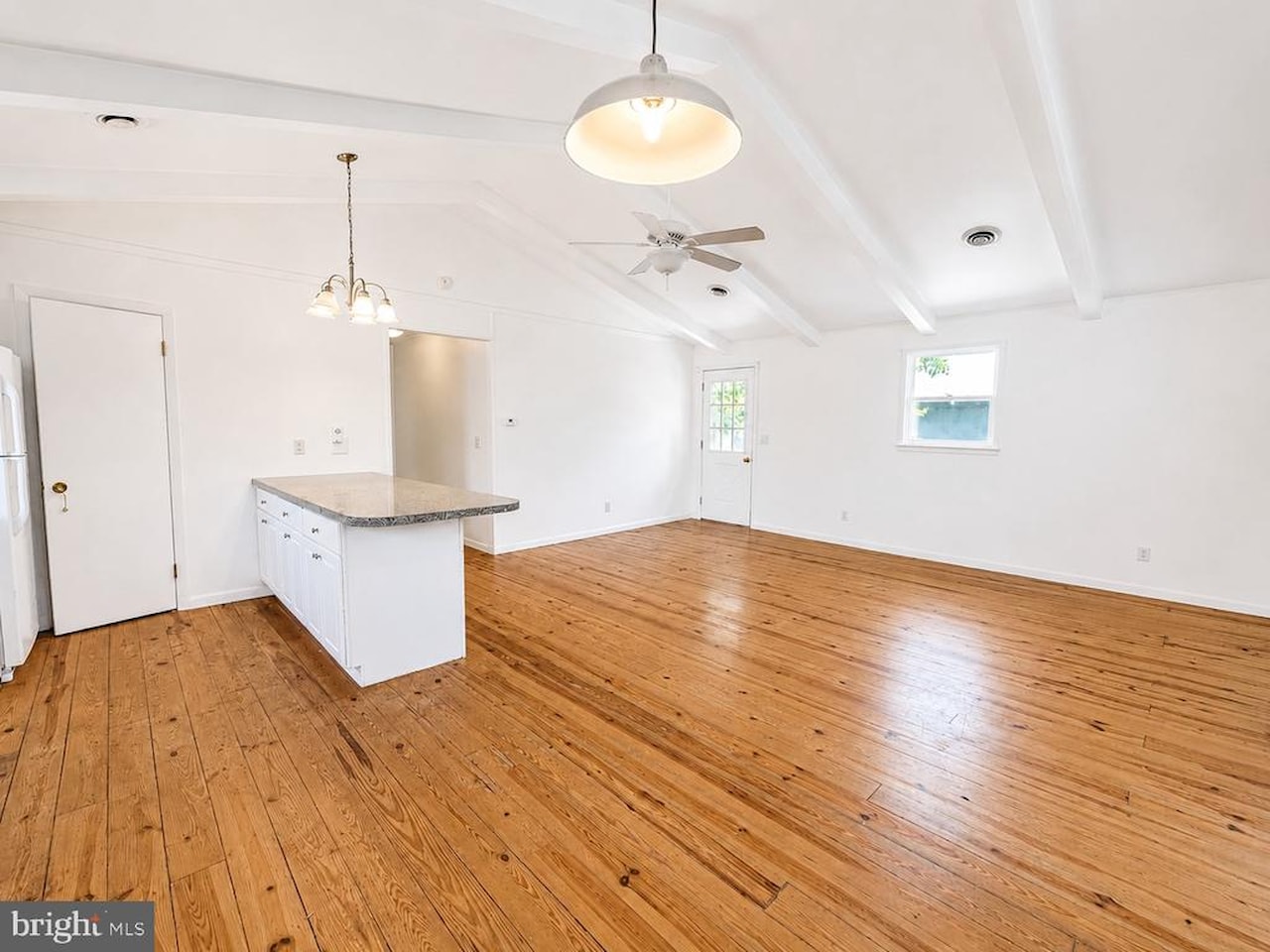  Real Estate for Sale - 505 Collins St in Bethany Beach Photo 4