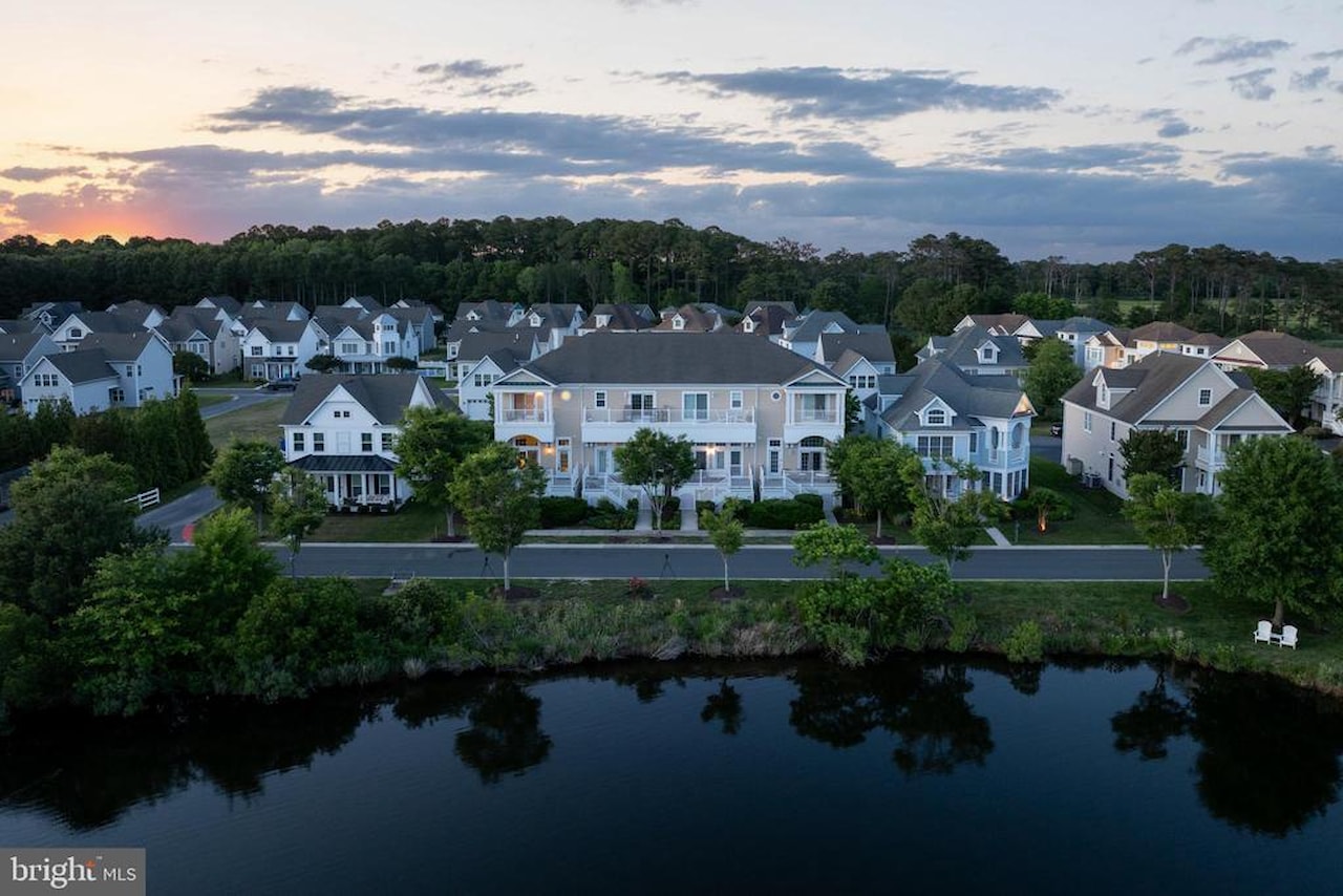  Real Estate for Sale - 12147 Landings Blvd #104 in Berlin Photo 40
