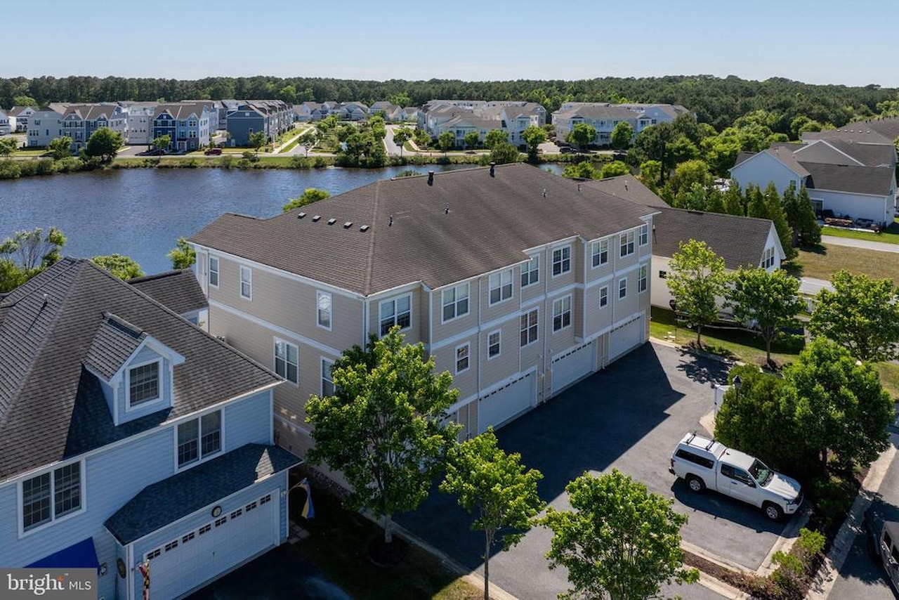  Real Estate for Sale - 12147 Landings Blvd #104 in Berlin Photo 42